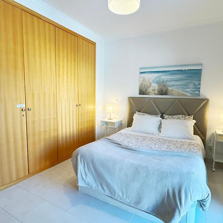 Vista Das Ondas Olhos De Agua Apartment Eksteriør billede